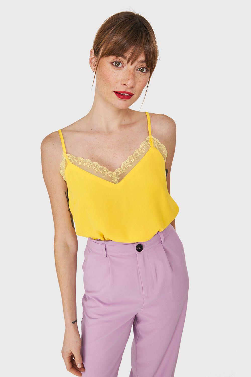 Blusa Escote V Encaje Amarillo Nicopoly-0