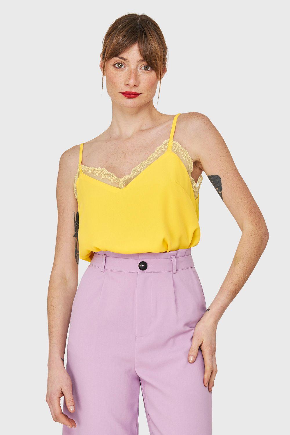 Blusa Escote V Encaje Amarillo Nicopoly-4