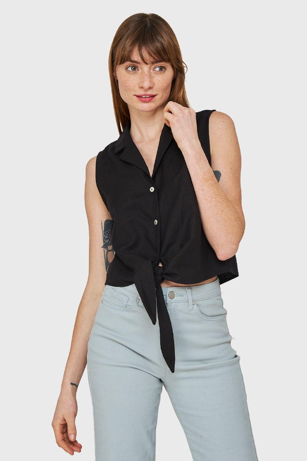 Blusa Cuello Camisero y Nudo Negro Nicopoly-0