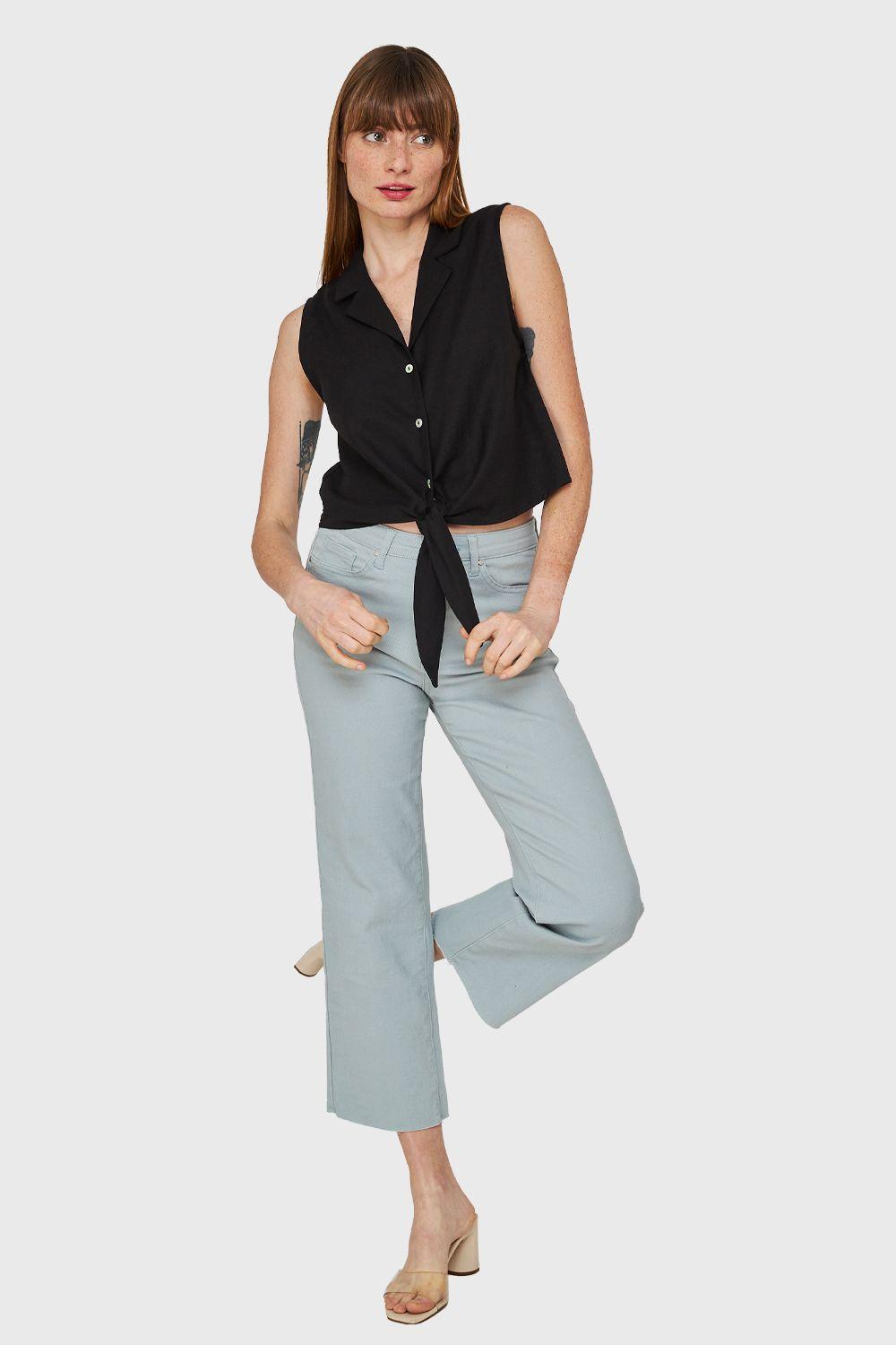 Blusa Cuello Camisero y Nudo Negro Nicopoly-1