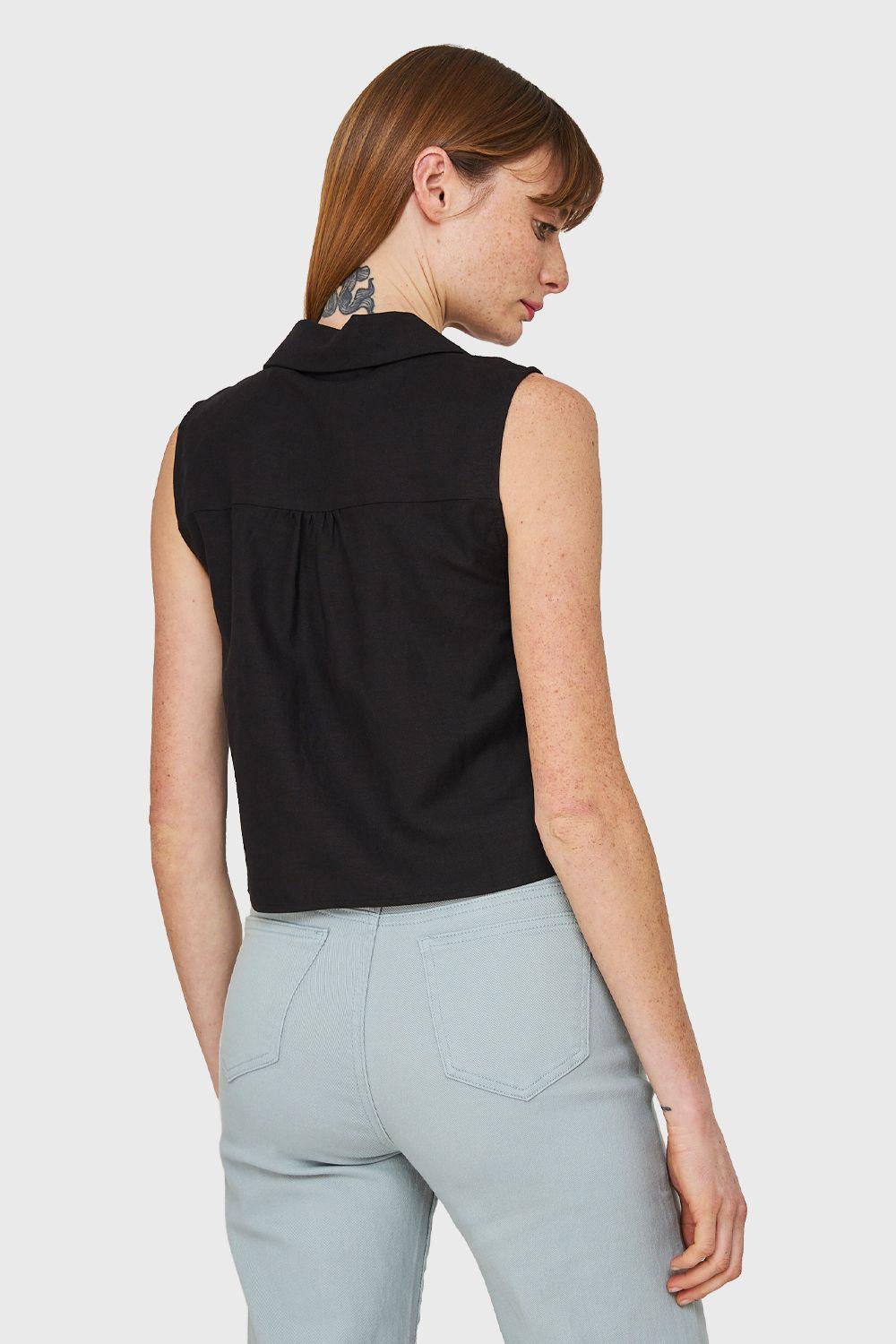 Blusa Cuello Camisero y Nudo Negro Nicopoly-3