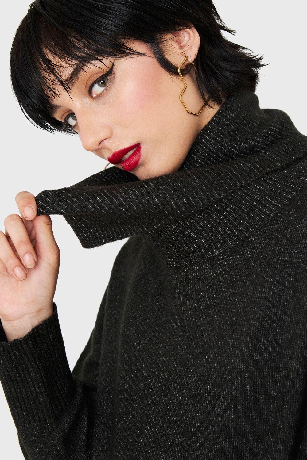 Sweater Cuello Alto Negro Nicopoly-5