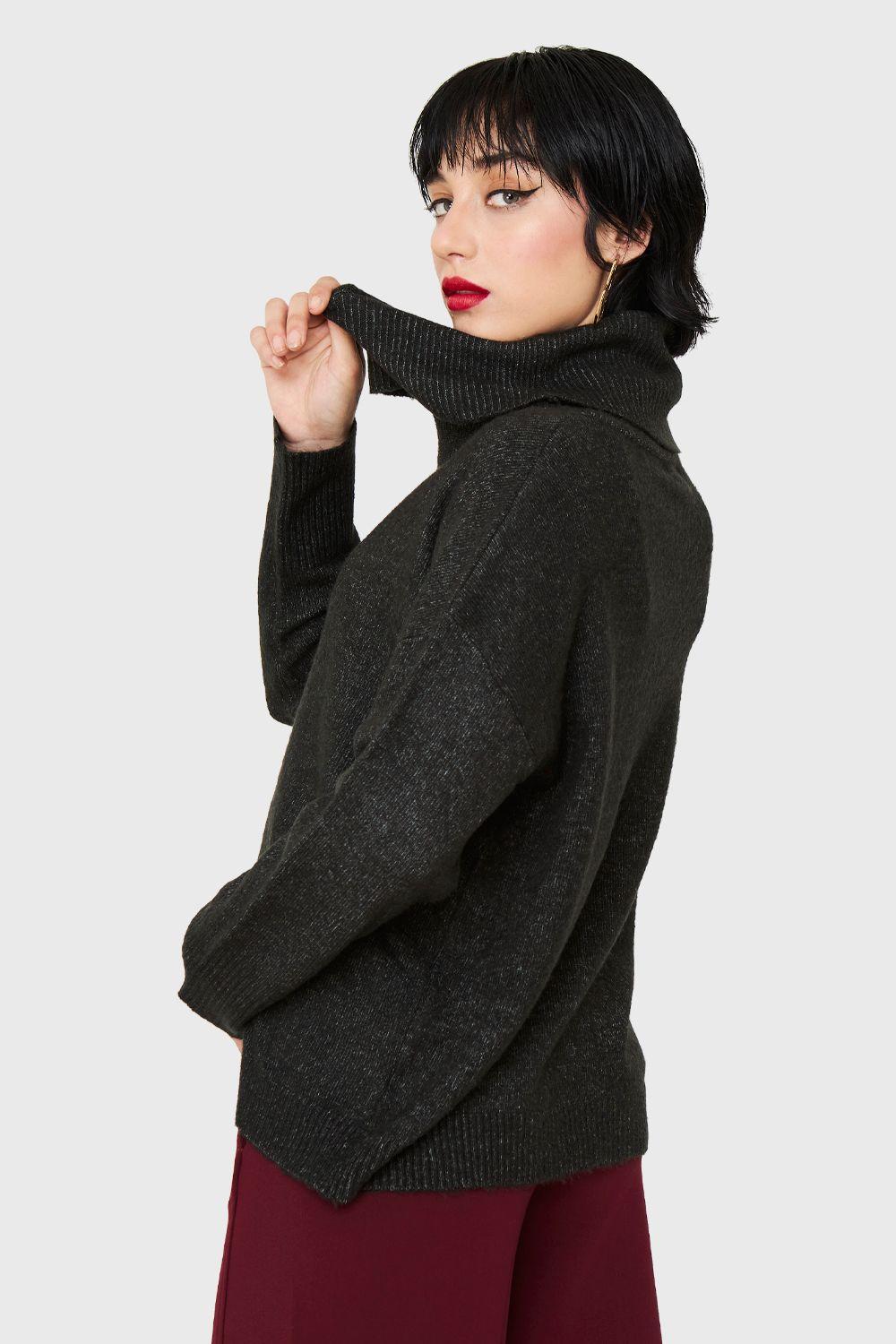 Sweater Cuello Alto Negro Nicopoly-3