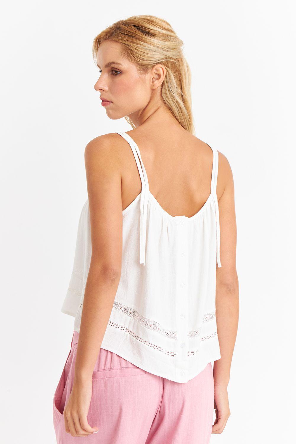 Polera Blanca Detalle de Encaje Nicopoly-3