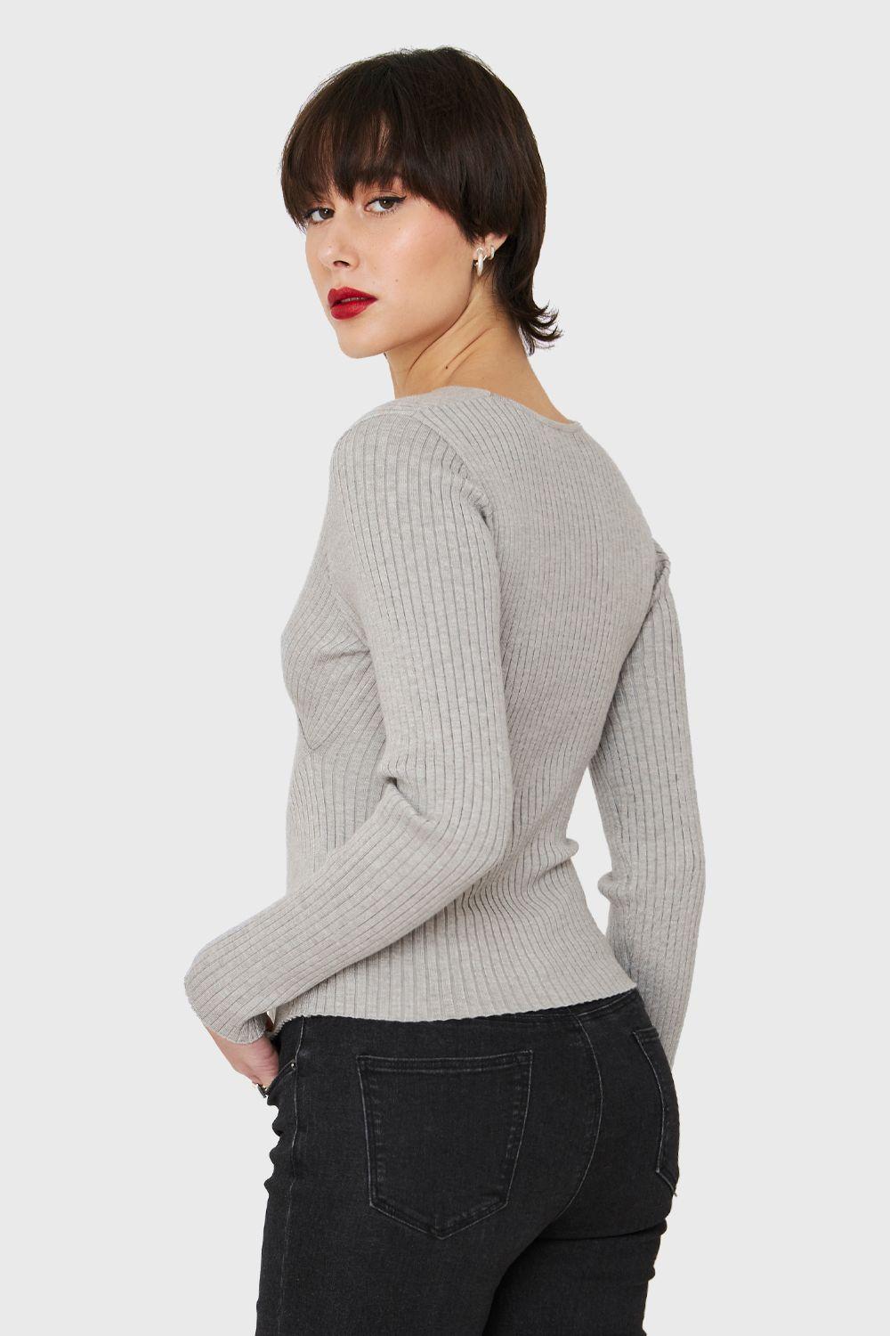 Polera Acanalada Escote Cruzado Gris Claro Nicopoly-3