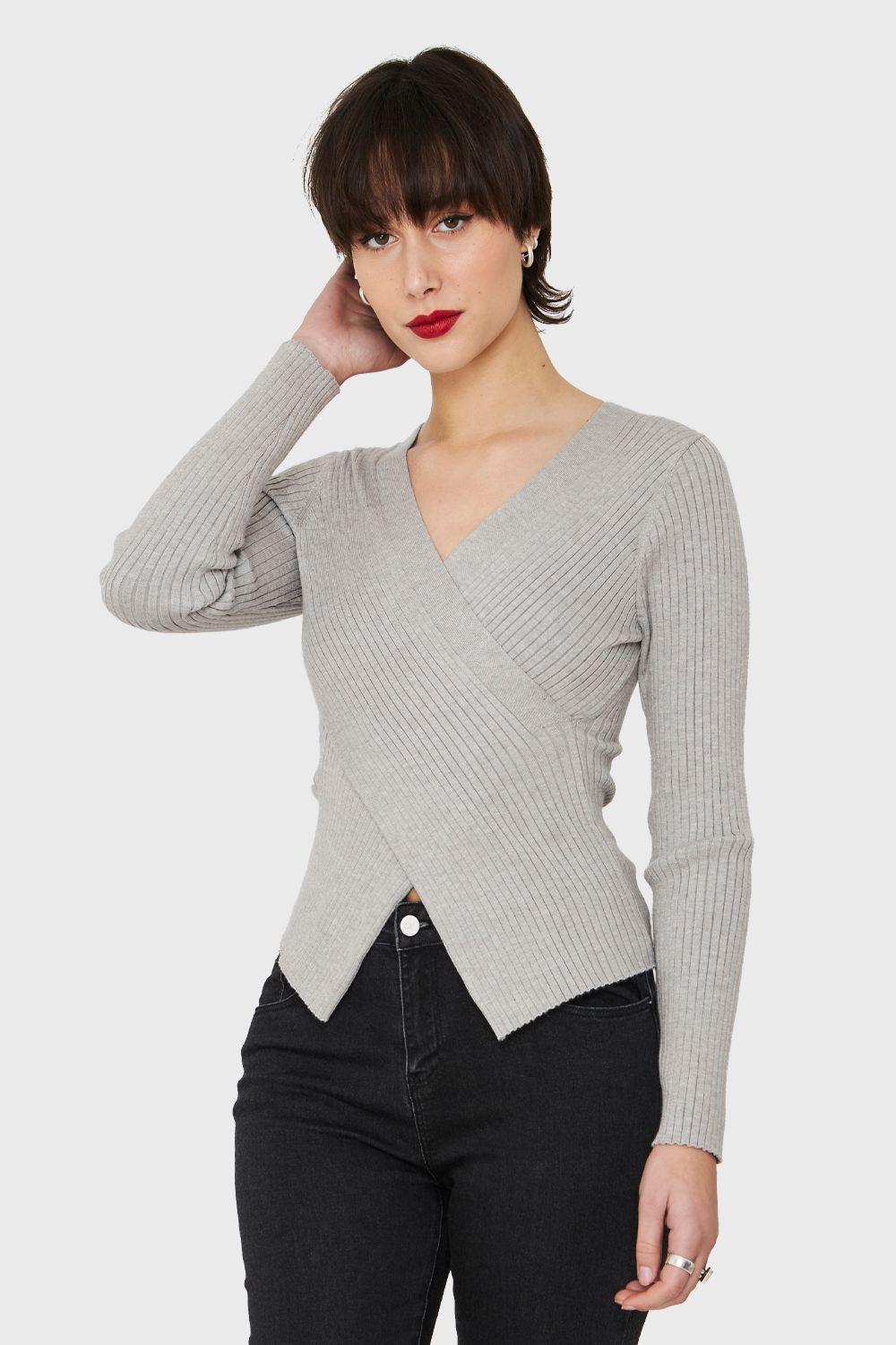 Polera Acanalada Escote Cruzado Gris Claro Nicopoly-0