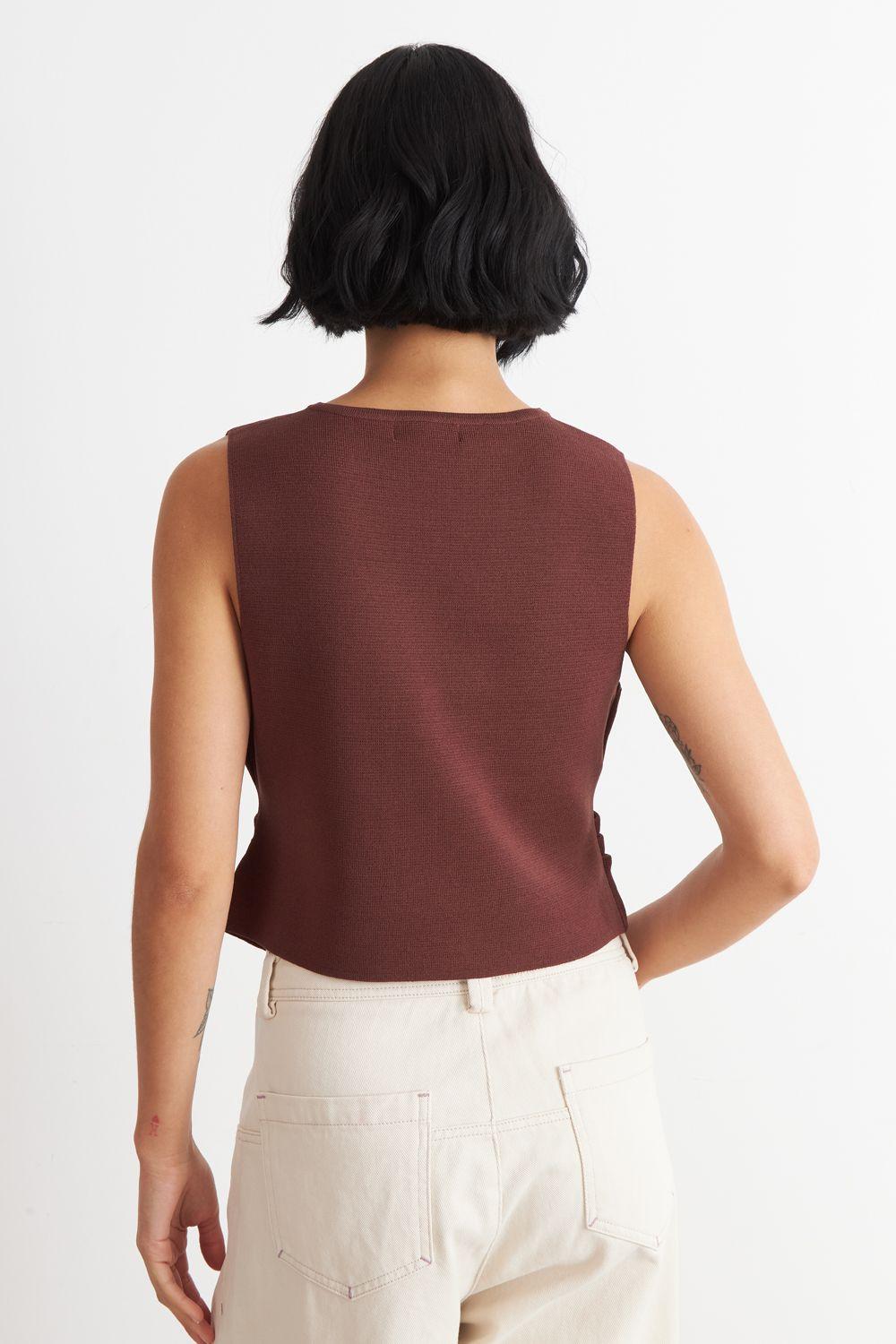 Gilet con Drapeado Lateral Café Nicopoly-3