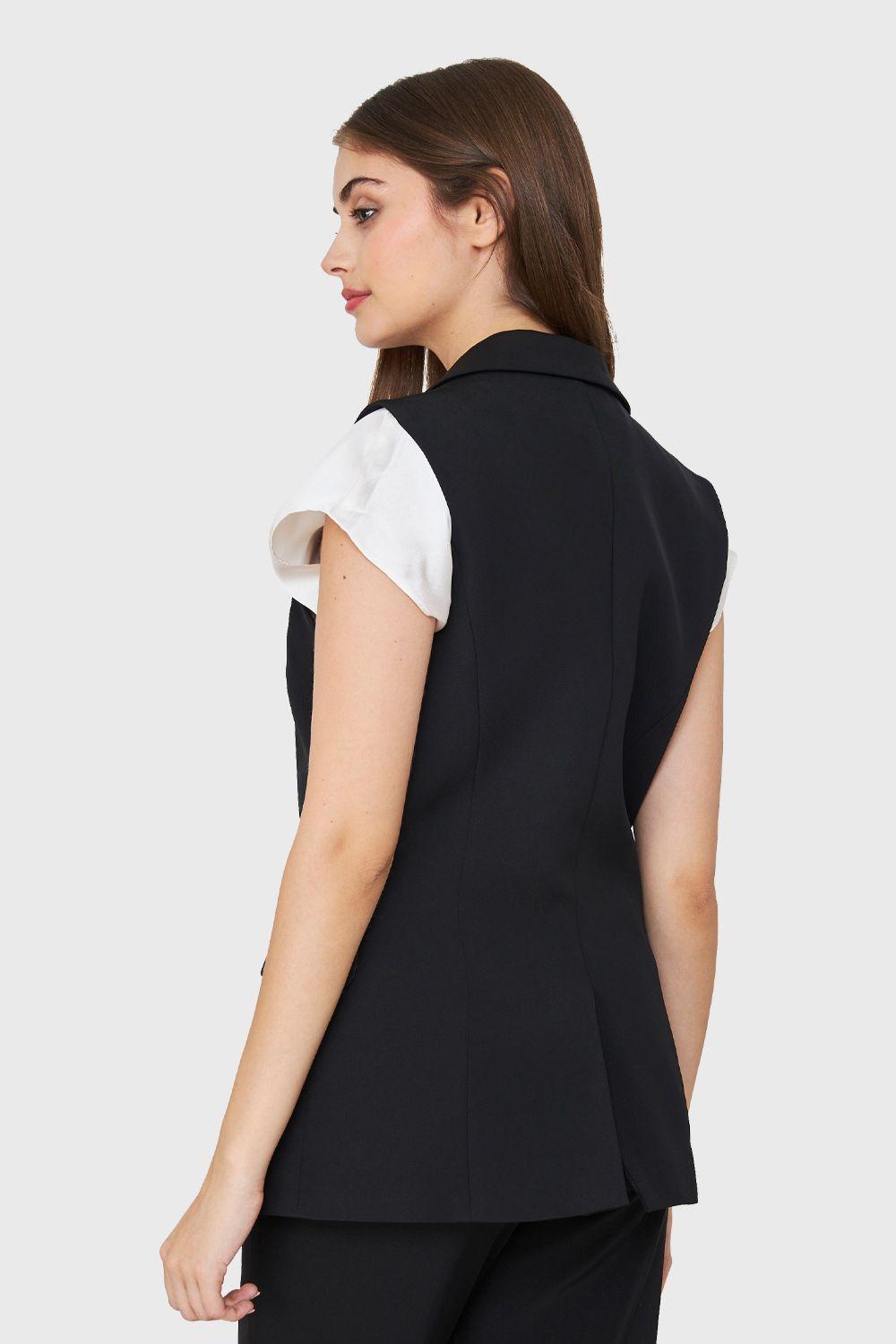 Blazer Sin Mangas Botón Negro Nicopoly-3