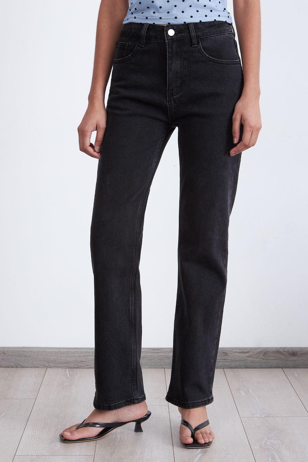 Jeans Básico Recto Negro Nicopoly-4