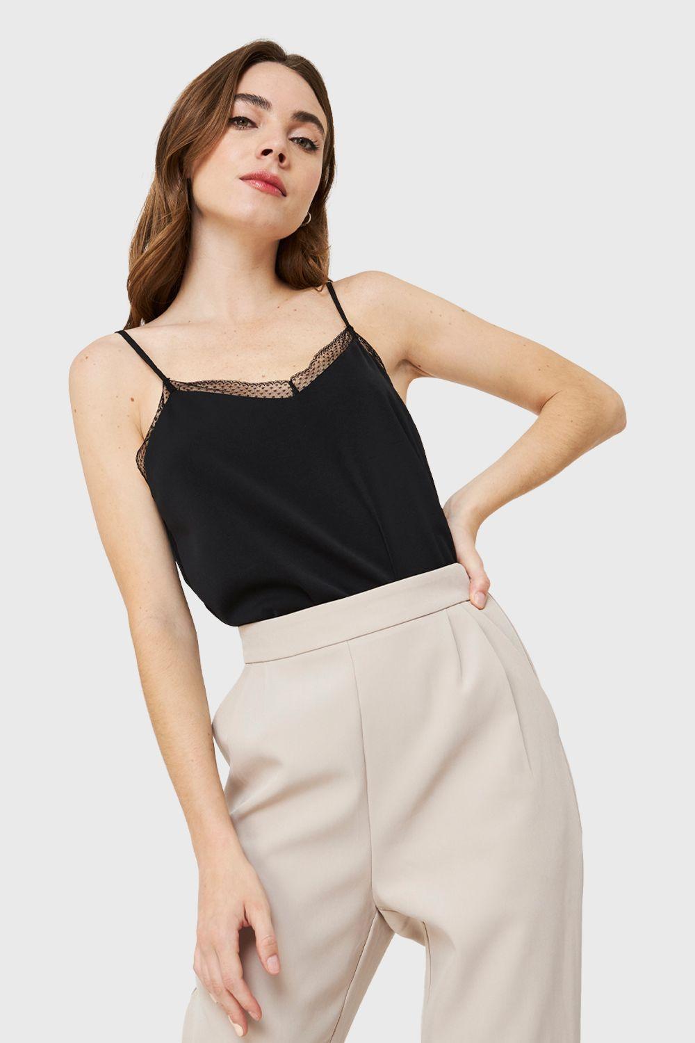 Top Escote Encaje Negro Nicopoly-4