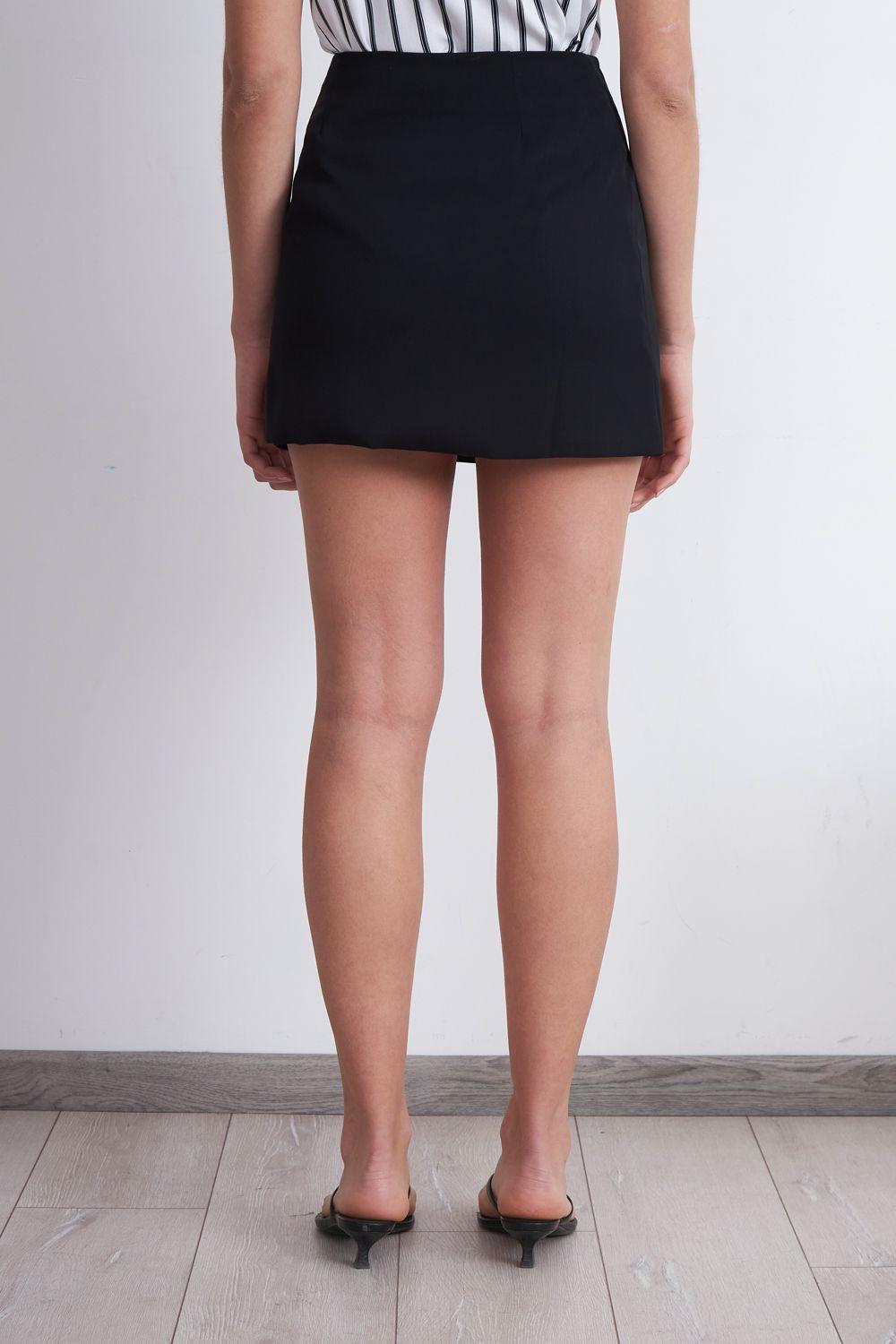 Falda Short Cruzado Negro Nicopoly-3