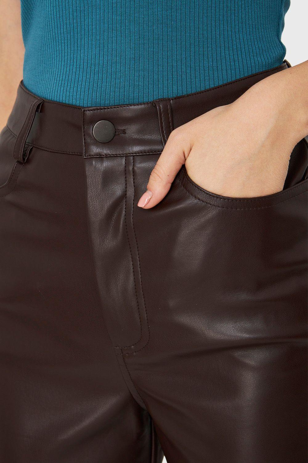 Pantalón Ecocuero Bolsillos Café Nicopoly-5