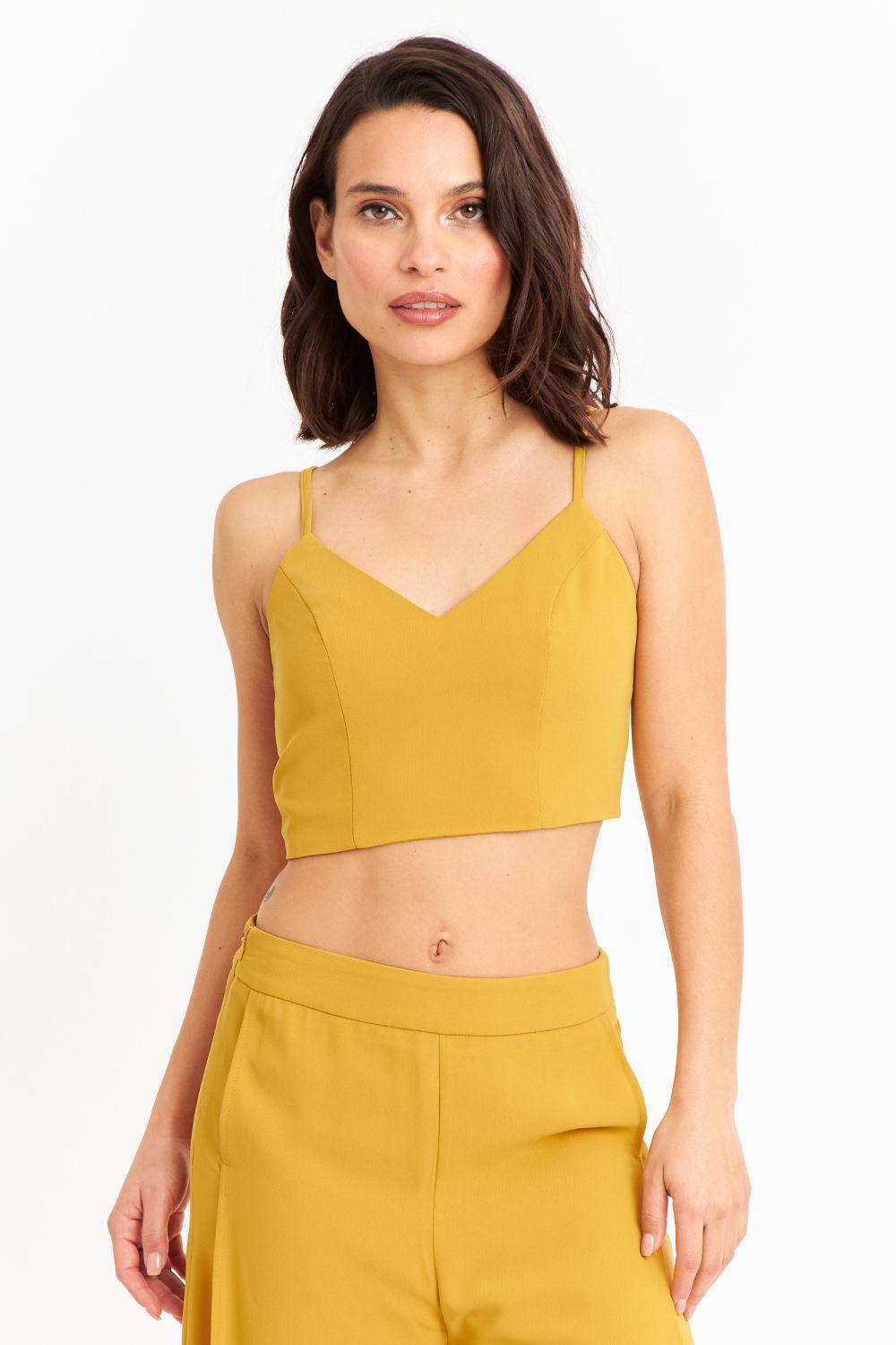 Crop Top Espalda Elasticada Mostaza Nicopoly-4