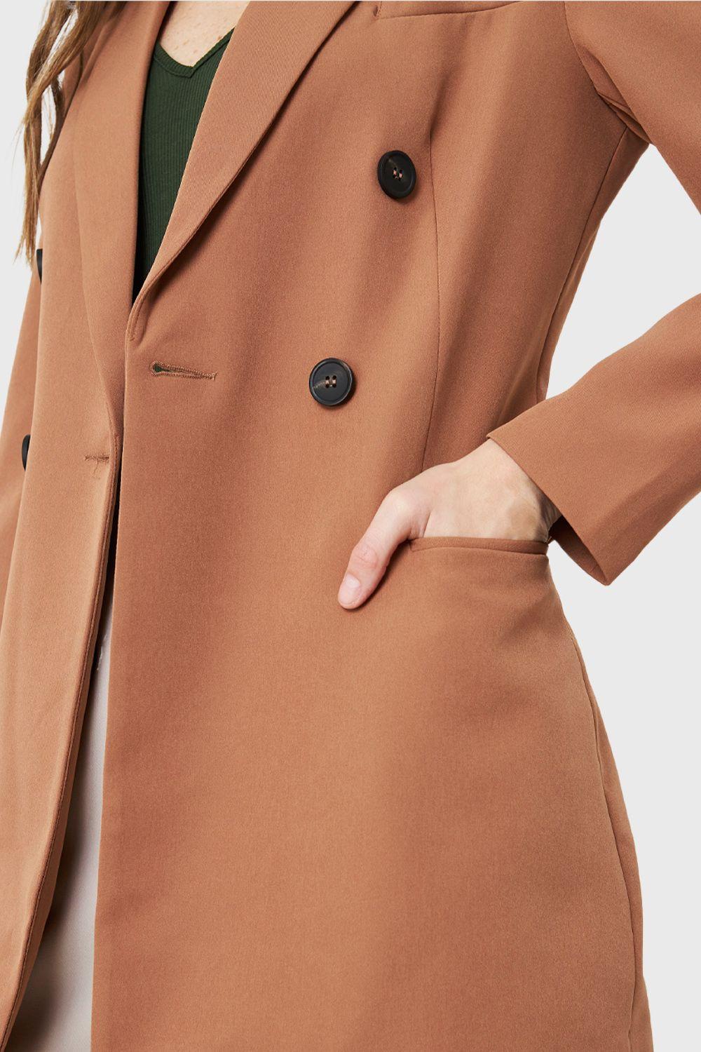 Blazer Largo Cuatro Botones Café Nicopoly-5