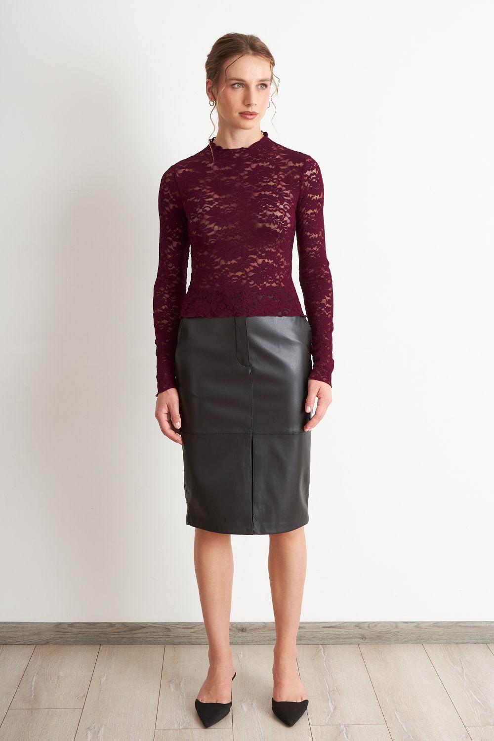 Polera Encaje Cuello Alto Burdeo Nicopoly-1