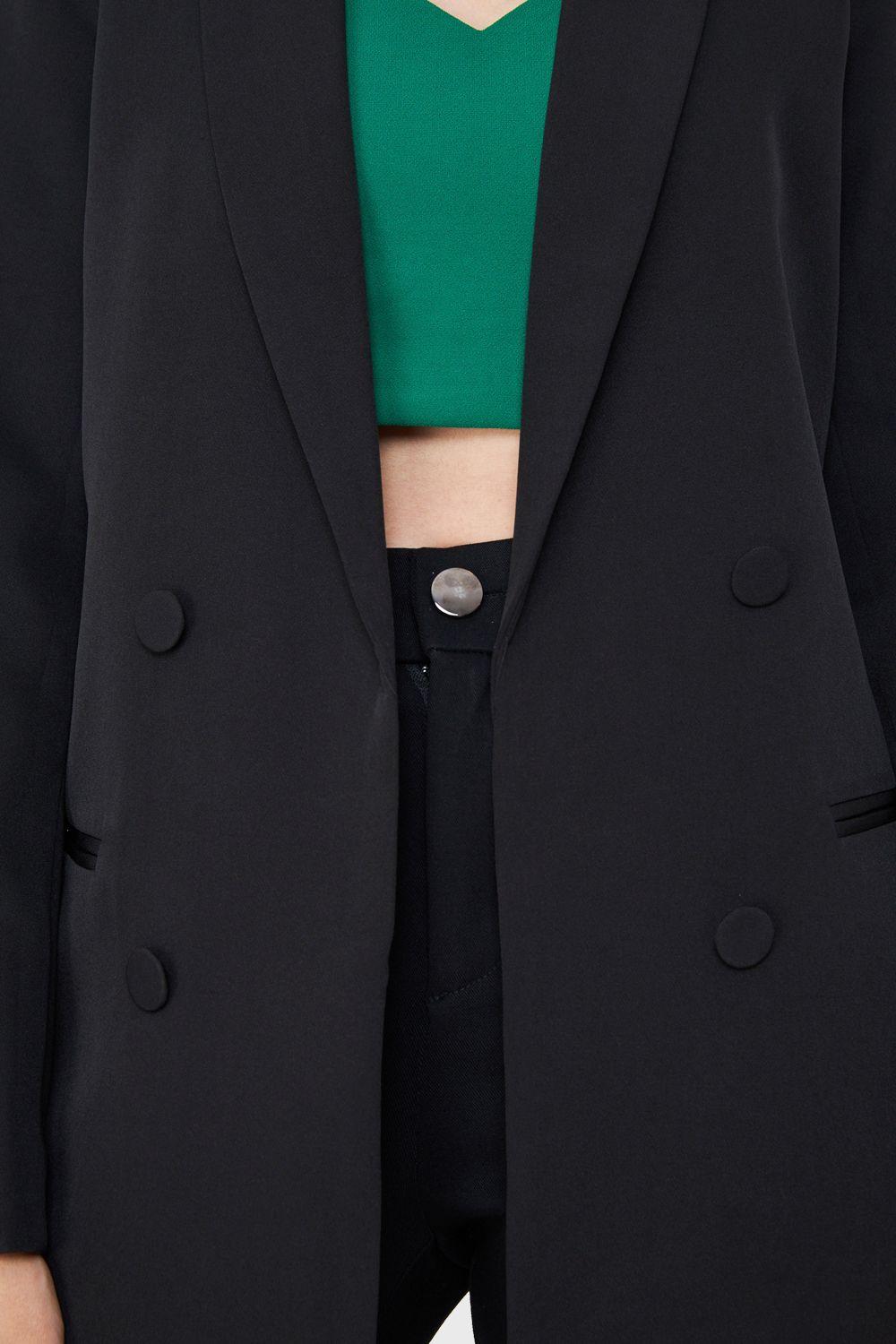 Blazer Cuatro Botones Decorativos Negro Nicopoly-5