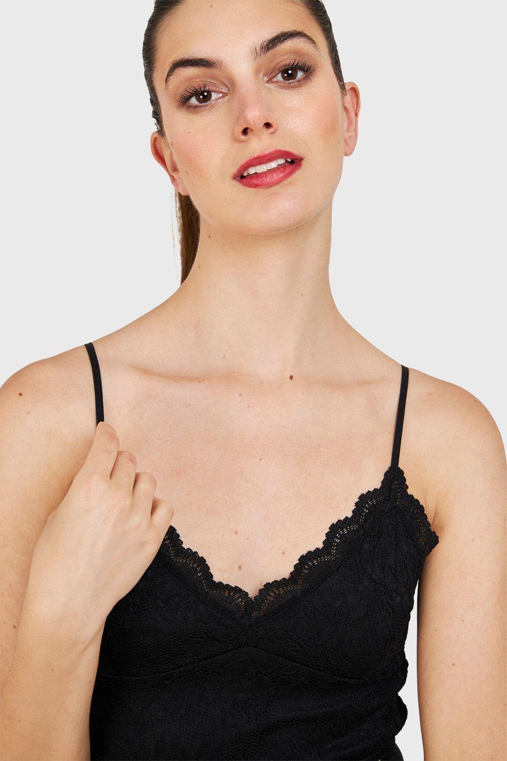 Crop Top Encaje Negro Nicopoly-5