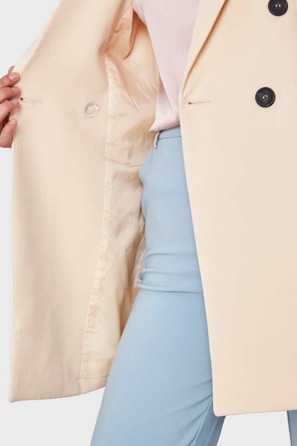 Blazer Largo Cuatro Botones Crema Nicopoly-5