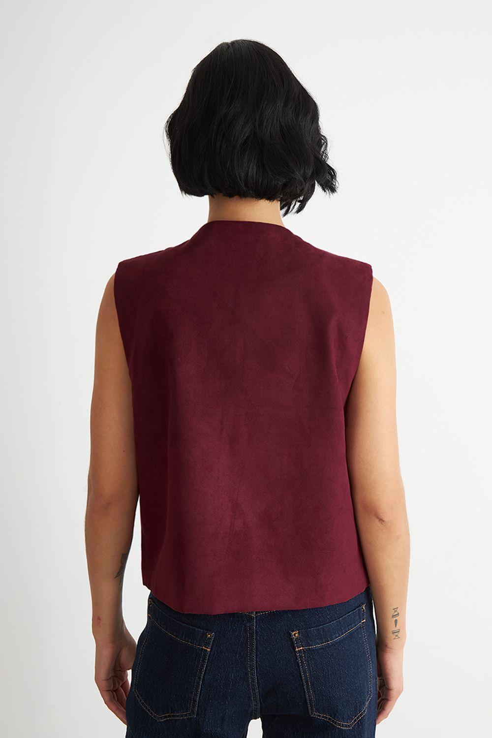 Vest Tipo Gamuza Bordado Burdeo Nicopoly-3