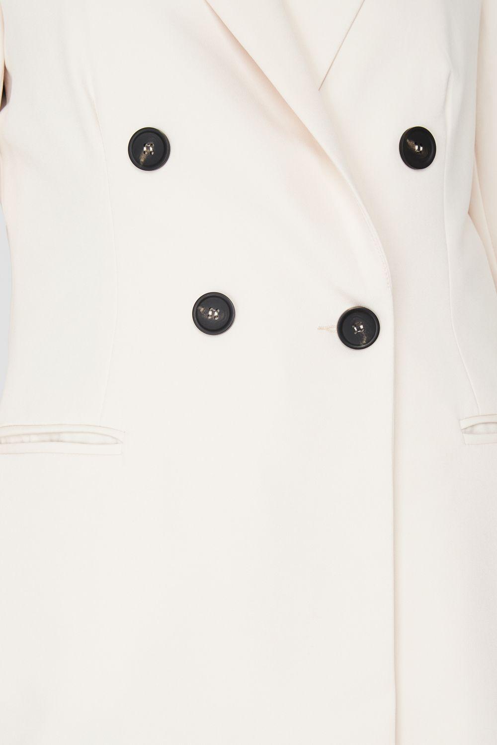 Blazer Largo Cuatro Botones Crema Nicopoly-5