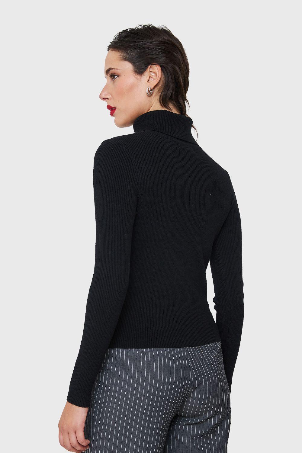 Sweater Tejido Canalé Negro Nicopoly-3