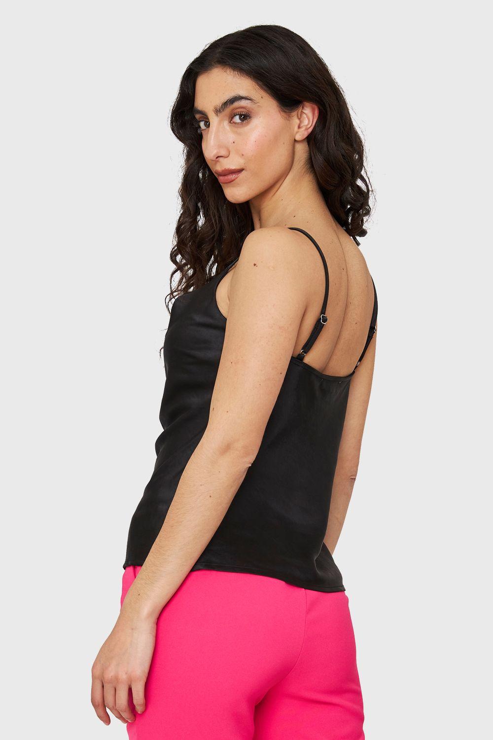 Top Tipo Satín Escote Drapeado Negro Nicopoly-3