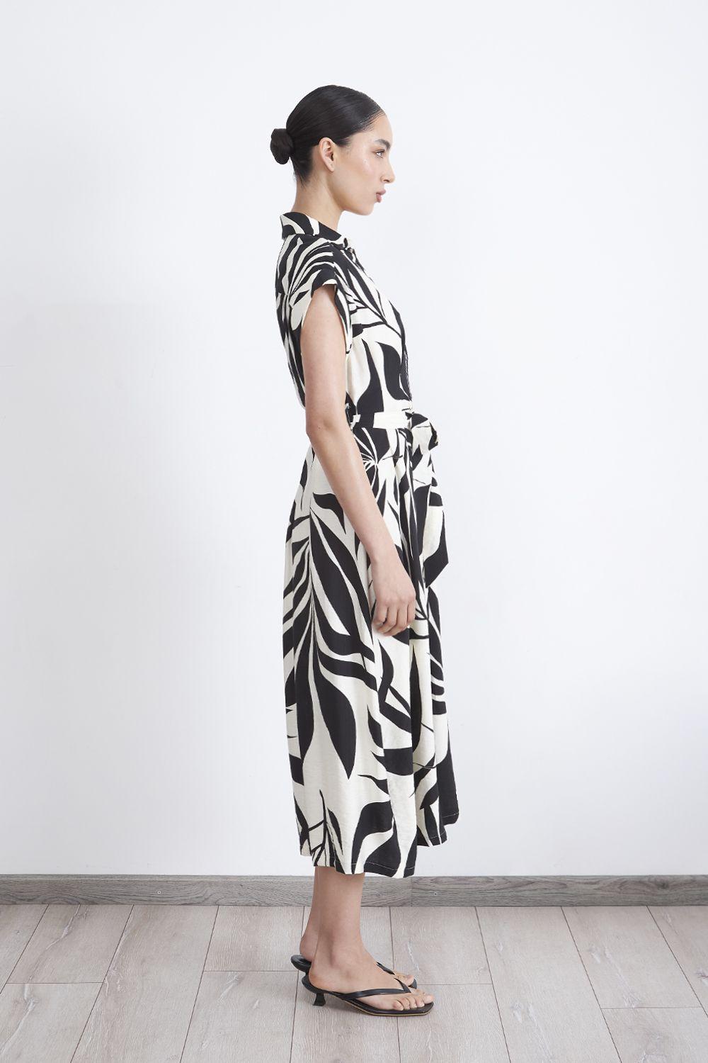 Vestido Cuello Camisero Cinturón Negro Nicopoly-2