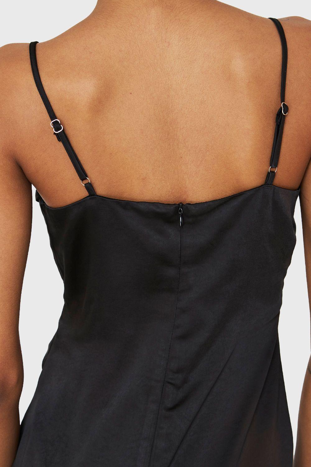 Vestido Corto Tipo Satín Negro Nicopoly-5