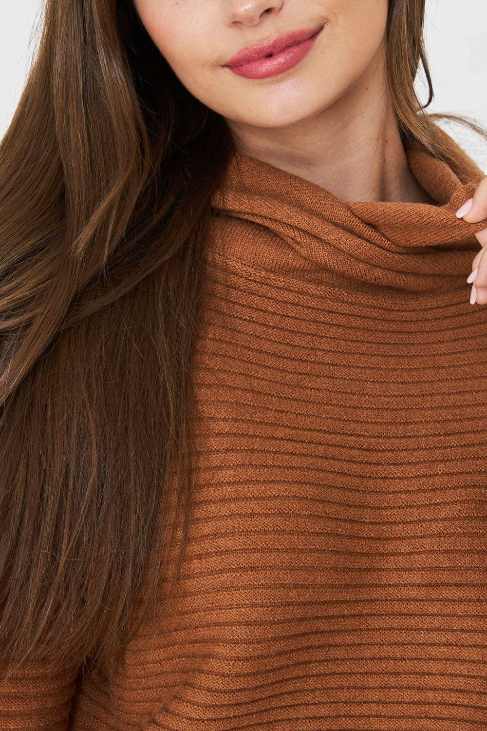 Sweater Cuello Tortuga Canalé Camel Nicopoly-5