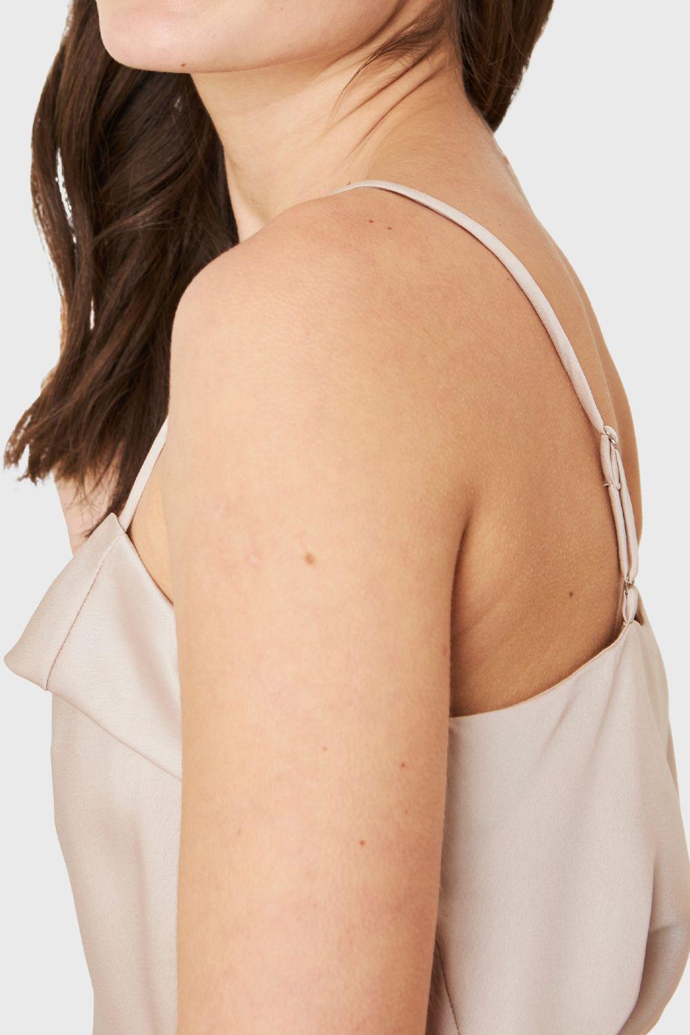 Body Tipo Satín Escote Volante Beige Nicopoly-5