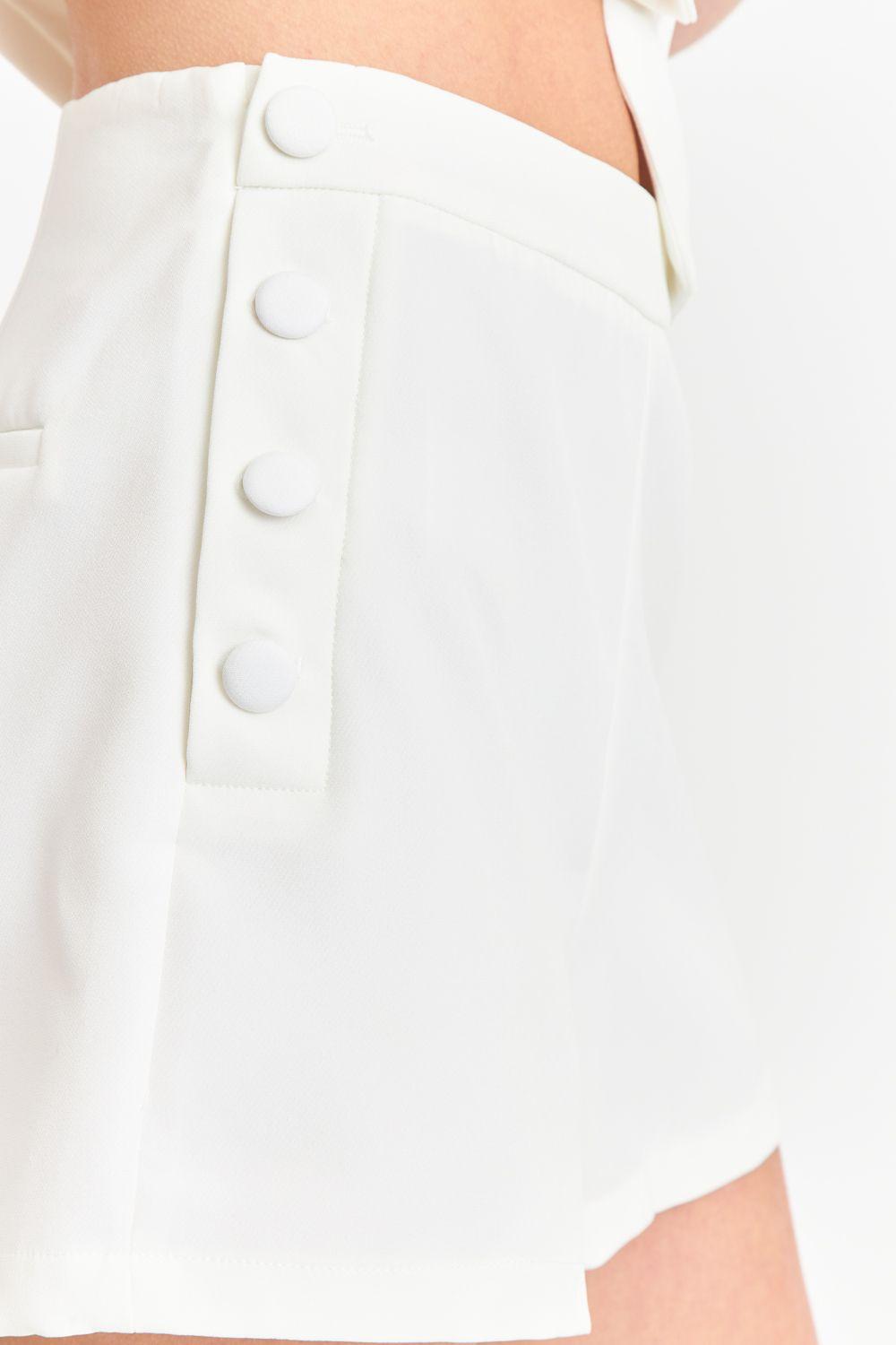 Short con Botones Delanteros  Blanco Nicopoly-5