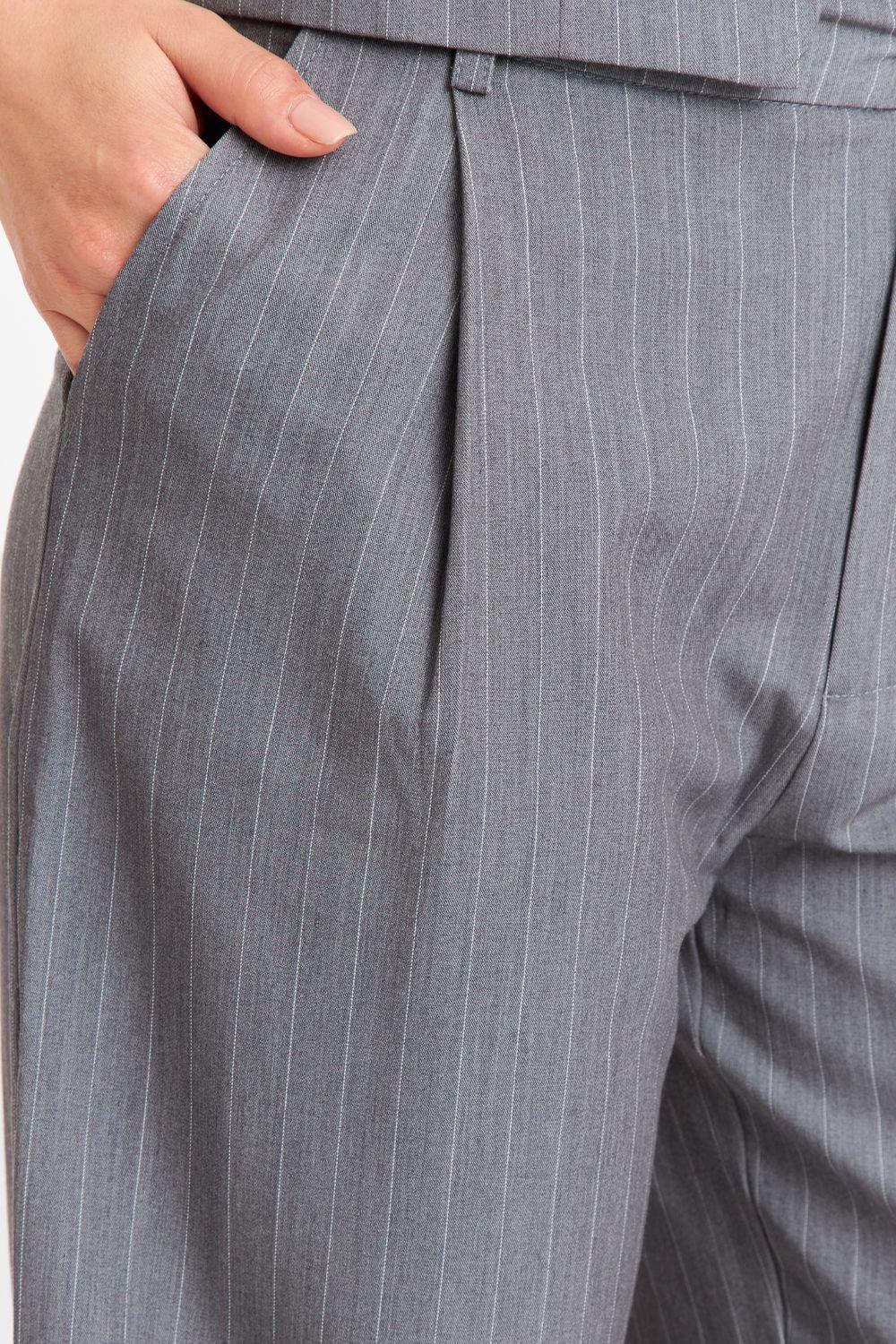 Pantalón de Pierna Recta Raya Diplomática Gris Nicopoly-5