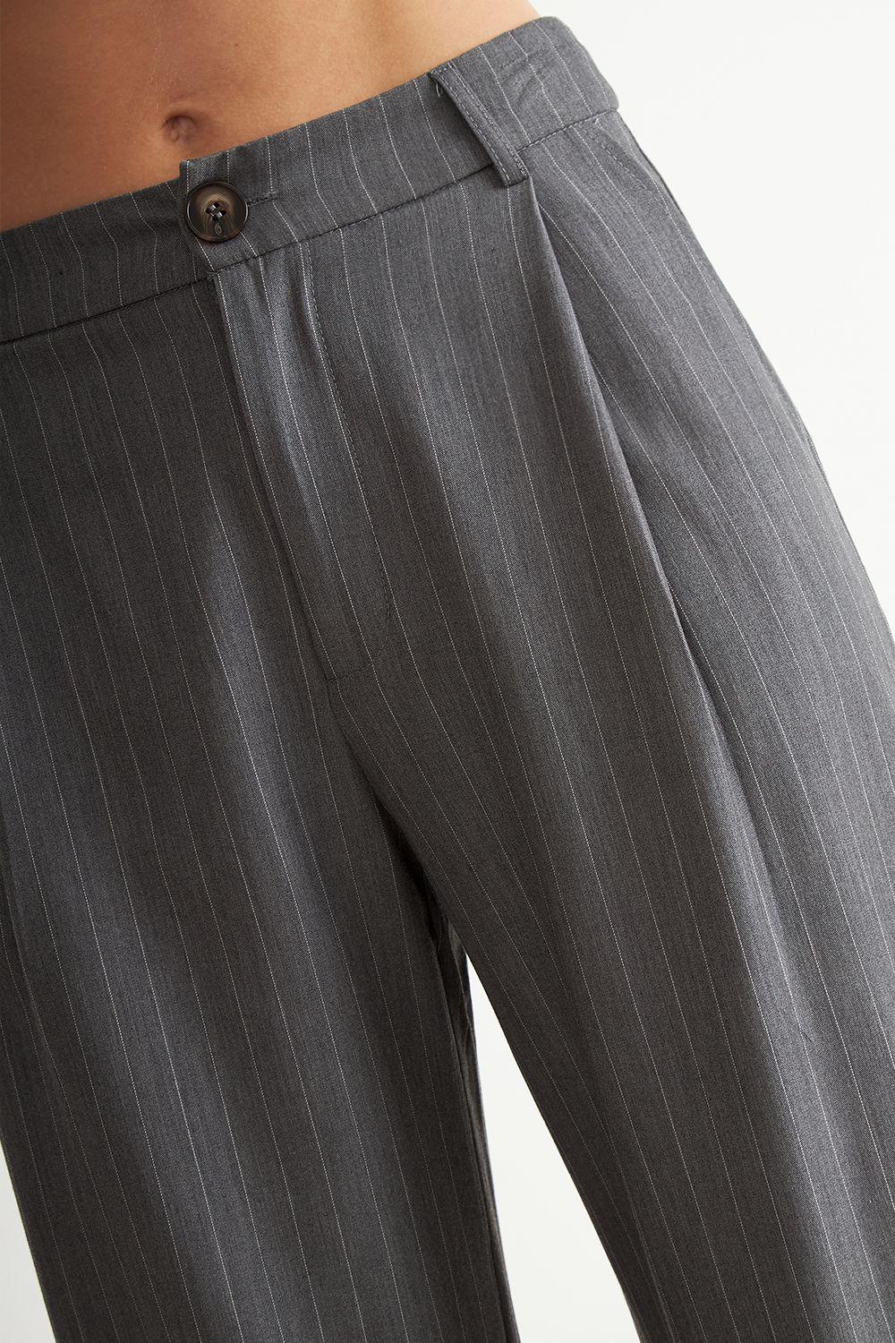 Pantalón de Pierna Recta Raya Diplomática Gris Nicopoly-5