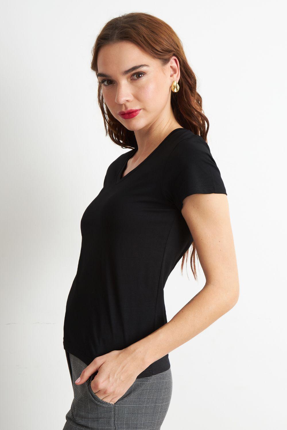 Polera Escote en V Básica Negro Nicopoly-2