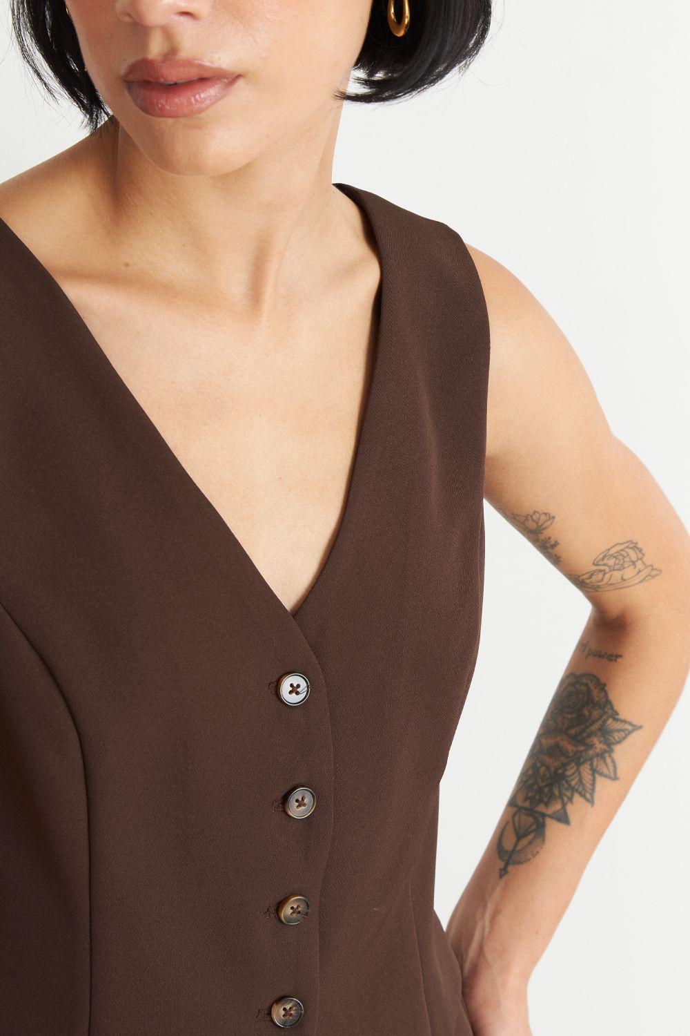 Gilet 4 Botones Café Nicopoly-5