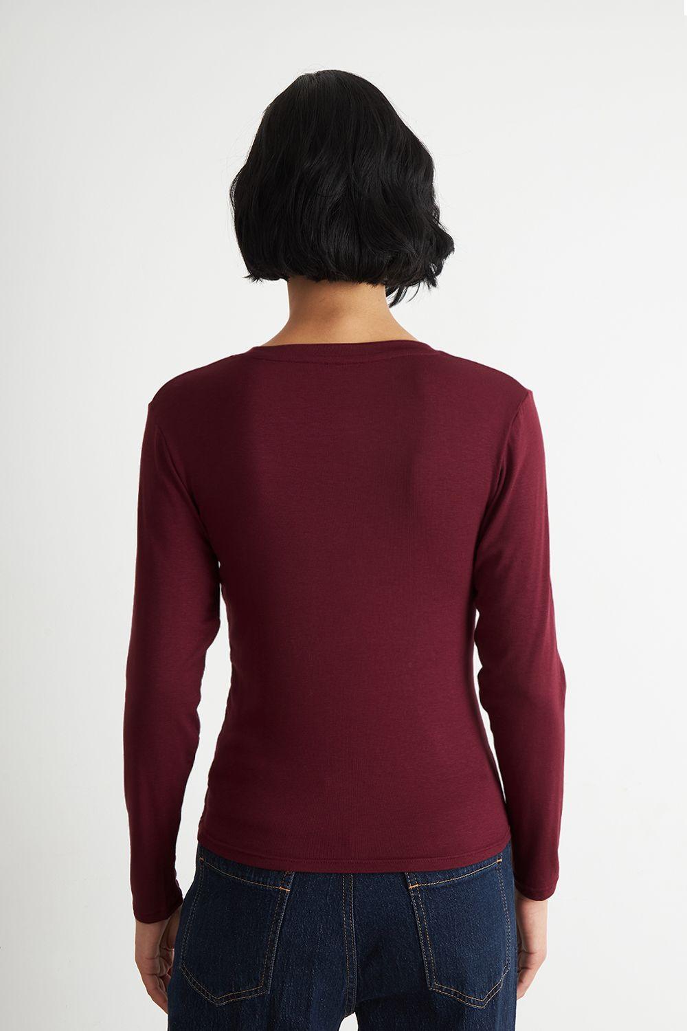 Polera Manga Larga Cuello Redondo Burdeo Nicopoly-3
