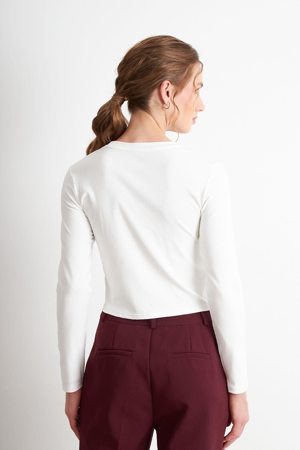 Polera Manga Larga Crop Blanco Nicopoly-3