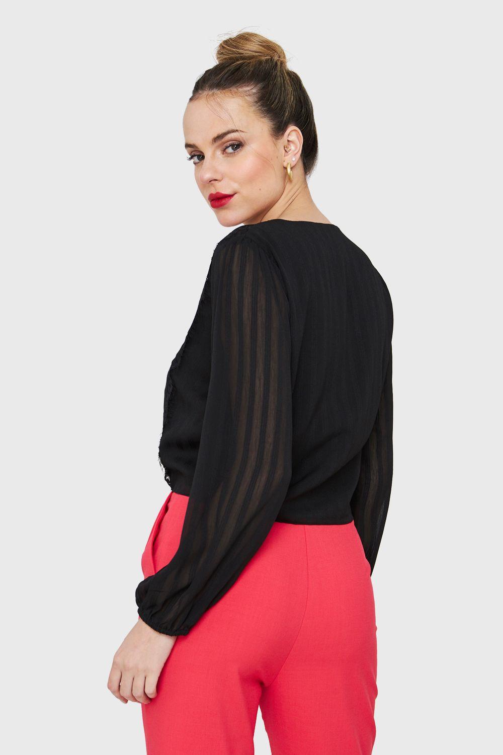 Blusa Nudo Detalle Encaje Negro Nicopoly-3