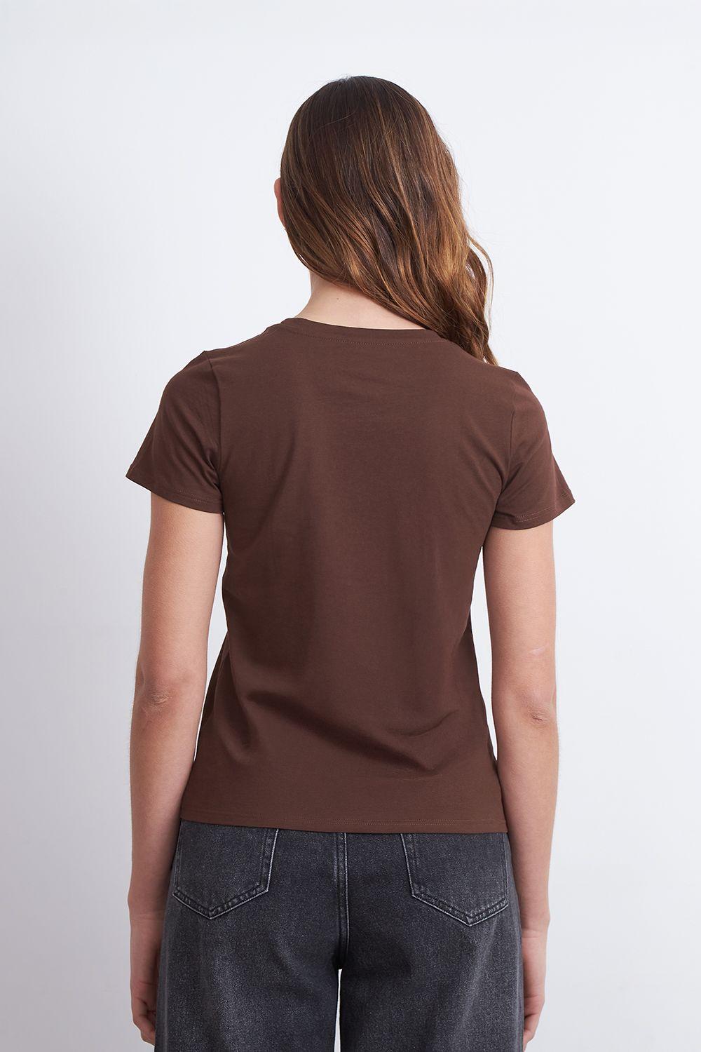 Polera Básica Cuello Redondo Café Nicopoly-3