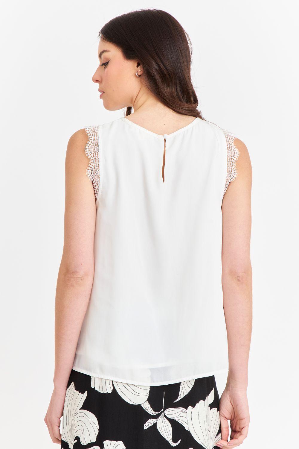 Blusa Encaje Hombros Blanco Nicopoly-3