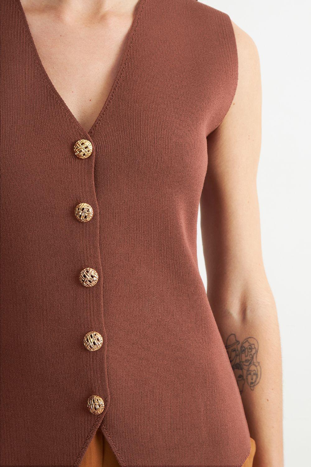 Gilet Largo con Botones Marrón Nicopoly-5