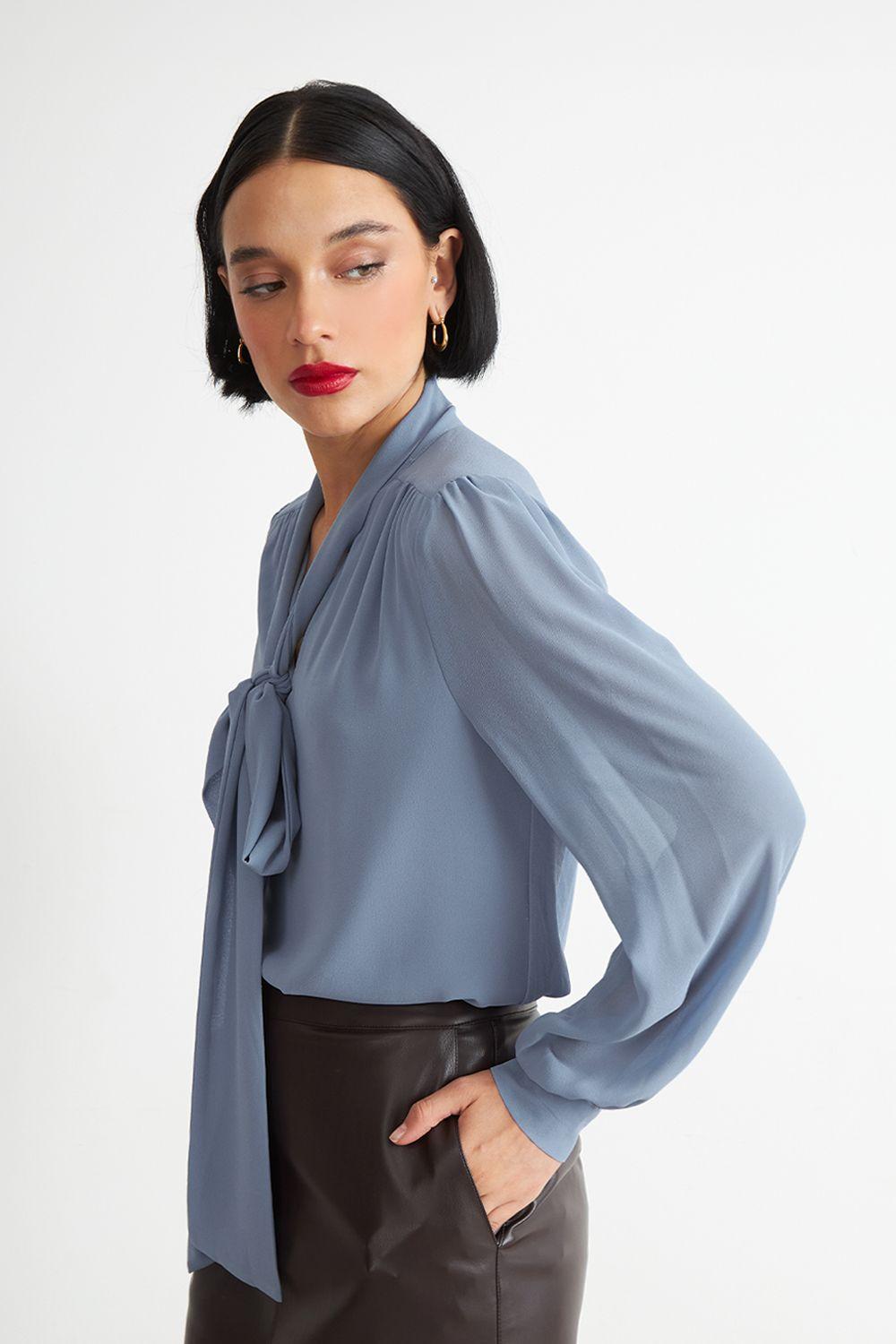 Blusa Manga Larga con Corbatín Celeste Nicopoly-2