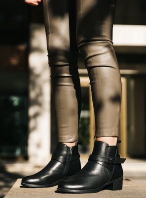 Imagen 2 del producto Botín Palm Quetzal Cuero Negro