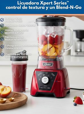 Imagen 2 del producto Licuadora Xpert Series™ roja con control de textura y un Blend N Go BLST3BRPG