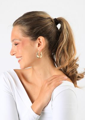 Imagen 2 del producto Aros Argollas Danae Dorado Humana