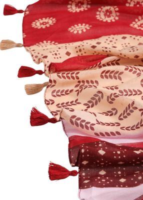 Imagen 2 del producto Pañuelo Estampado Rita Rojo Borlas Humana