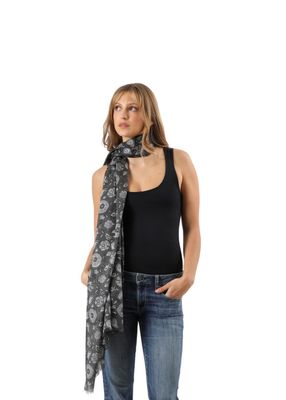 Imagen 2 del producto Pañuelo Estampado Clivia Negro I-D