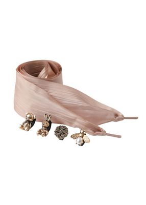 Cordones Con Charms Beige Humana