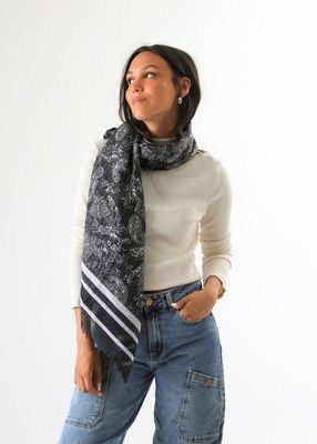 Imagen 2 del producto Pañuelo Estampado Igor Negro Humana