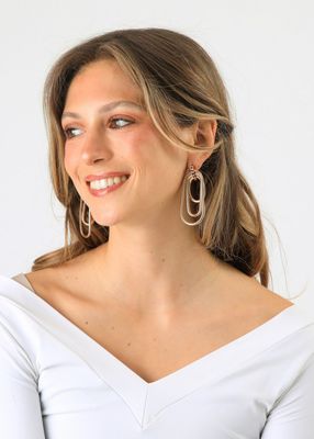 Imagen 2 del producto Aros Largos Celia Dorado Humana